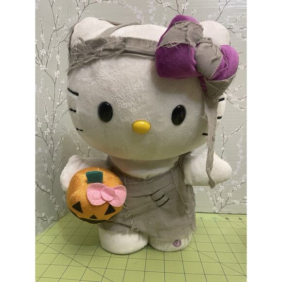 Hello Kitty Halloween Mummy Plush Side Stepper 12" Gemmy Sanrio Music works - Picture 10 of 10